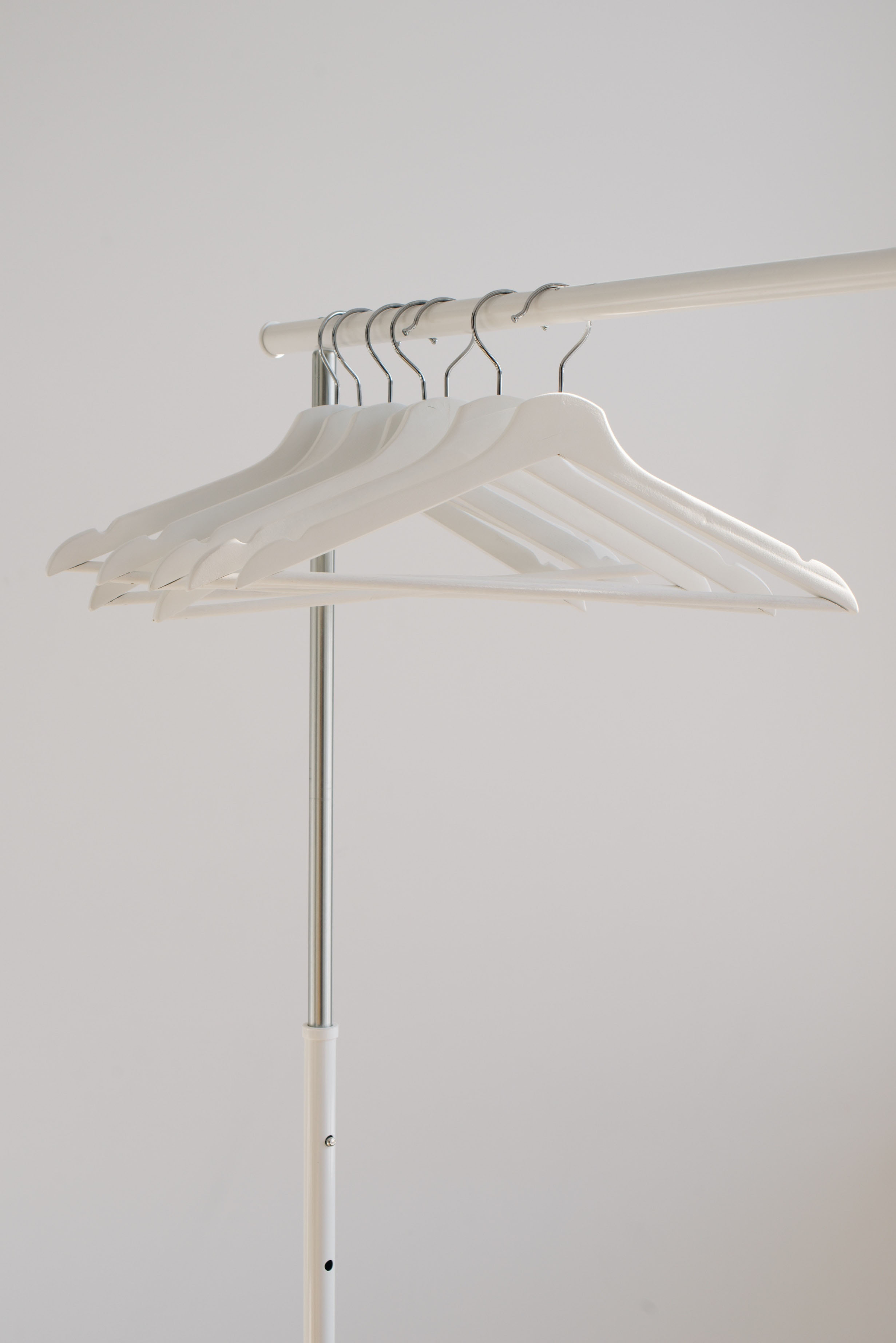 closet with hangers